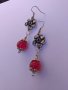 Красиви дълги обеци в цвят Сребро с цветя и рубинено-червени кракъл мъниста , снимка 7