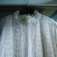 дантелена блузка, снимка 4 - Блузи с дълъг ръкав и пуловери - 39014562