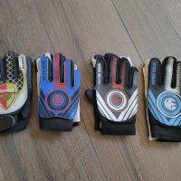 Детски вратарски ръкавици, снимка 1 - Футбол - 43602121