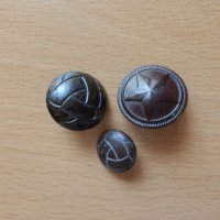 Стари бакелитени копчета, снимка 1 - Антикварни и старинни предмети - 37264558