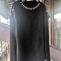 Дамска черна ефектна блуза, снимка 1 - Блузи с дълъг ръкав и пуловери - 43072316