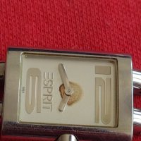 Фешън модел дамски часовник  ESPRIT много красив стилен дизайн 24210, снимка 4 - Дамски - 37455759