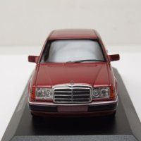 Mercedes-Benz 230E W124 от 1991 - мащаб 1:43 на Maxichanps моделът е нов в PVC дисплей-кейс, снимка 4 - Колекции - 43516230