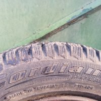 Зимни гуми с джанти 175/65R14, снимка 3 - Гуми и джанти - 42973263