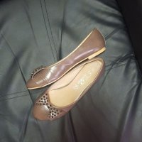 Дамски обувки , снимка 2 - Дамски ежедневни обувки - 26379709