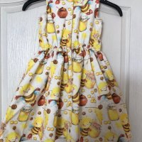 Детска рокля с шапка на пчелички, снимка 4 - Детски рокли и поли - 38171655