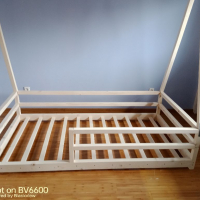 Детско легло тип къщичка, снимка 3 - Мебели за детската стая - 36383958