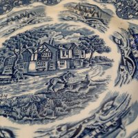 Порцелан чиния с маркировка Stafforgshire, снимка 2 - Чинии - 36805273