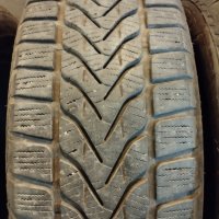 Зимни гуми 215/60/17 DOT 2017, грайфер 6,5 mm., снимка 4 - Гуми и джанти - 38606509