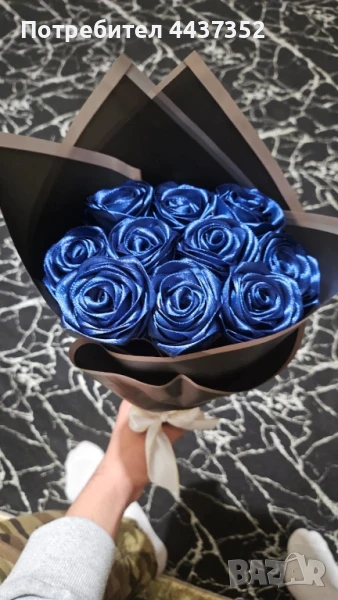 Букет от сатенни рози , снимка 1