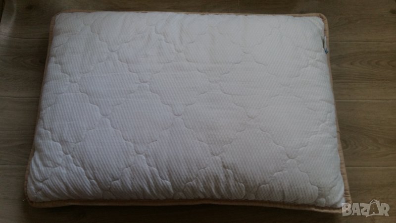 ГОЛЯМА ВЪЗГЛАВНИЦА в Възглавници в гр. София - ID38715298 — Bazar.bg