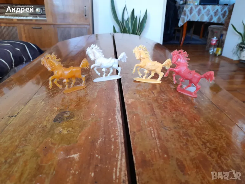 Стари фигурки Индиански кончета, снимка 1