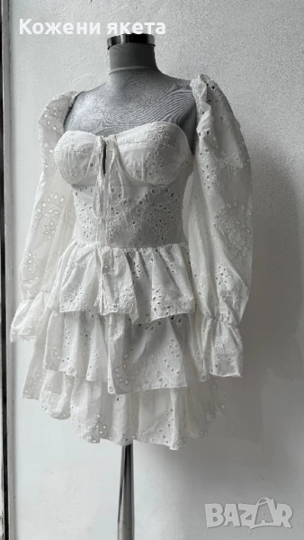 Бяла памучна рокля с бродерия и ръкав, снимка 1