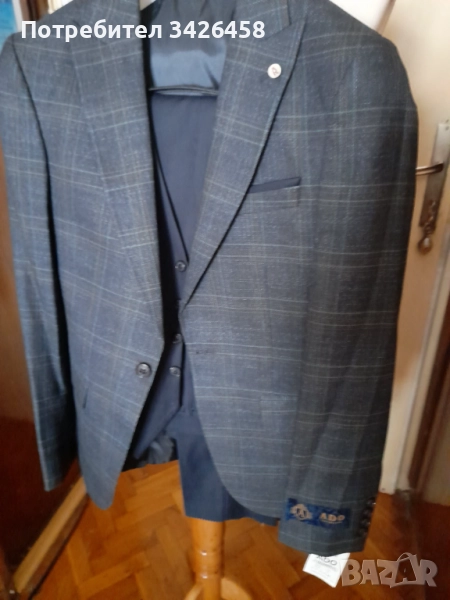 Мъжки костюм Нов, снимка 1
