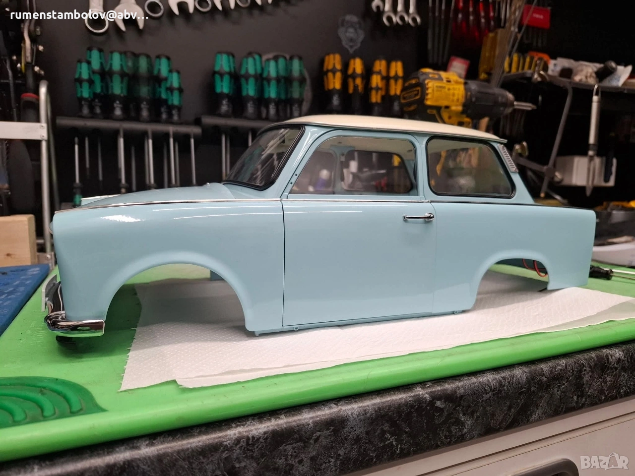 Трабант 601 deluxe + каравана 1:8, снимка 1