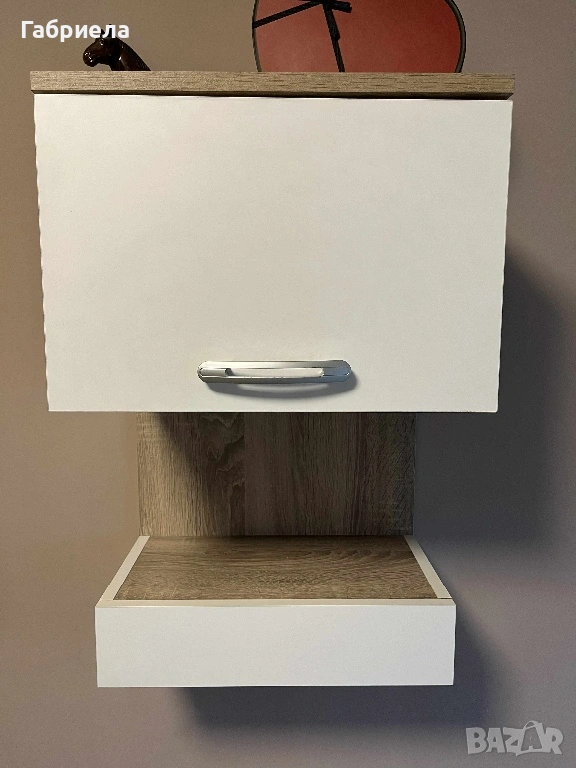 Продавам 2 бр. стенни шкафове, снимка 1