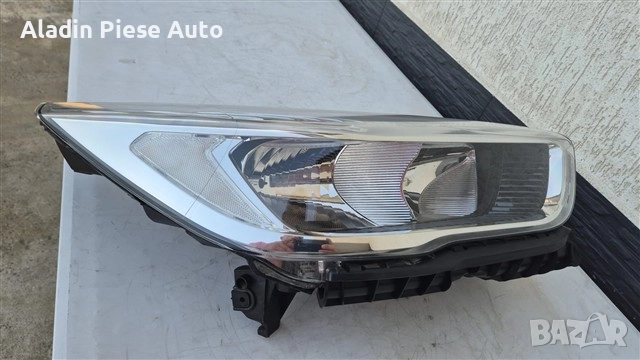 Десен фар Ford Kuga 2 Халоген година 2017 2018 2019 код GV41-13W029-AJ, GV4113W029AJ , снимка 1