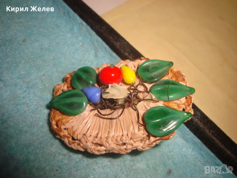 СТАРА ФЛОРАЛНА ПЛЕТЕНА ТЕКСТИЛНА БРОШКА ЦВЕТНА АРТ КЕРАМИКА РЪЧНА МАЙСТОРСКА ИЗРАБОТКА 12337, снимка 1