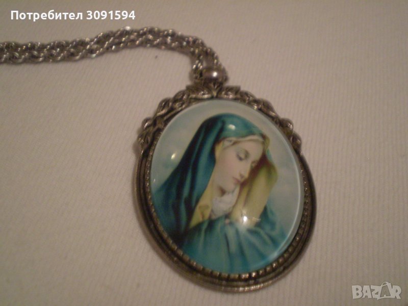 Медальон с висулка  икона под стъкло ДЕВА МАРИЯ Мадона, снимка 1