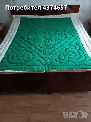 Ръчно шит, вълнен юрган , снимка 2 - Олекотени завивки и одеяла - 52919717