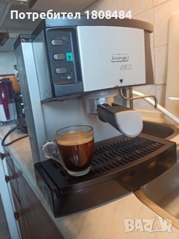 Кафемашина Делонги с ръкохватка с крема диск, работи перфектно и прави супер кафе , снимка 3 - Кафемашини - 40732504