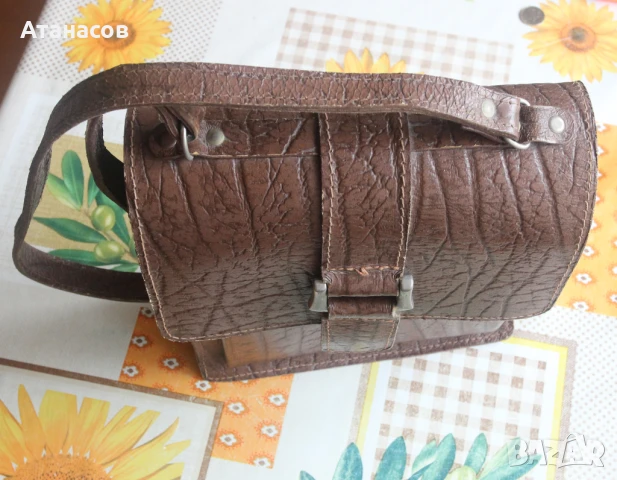 Чанта на повече от 50 години, снимка 7 - Чанти - 50963943