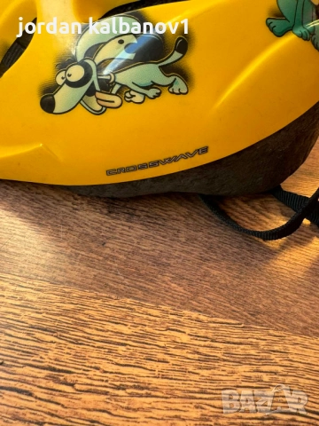 Жълта с кученца каска за велосипед или други спортове само за 10лв. crosswave, снимка 5 - Спортна екипировка - 52531604