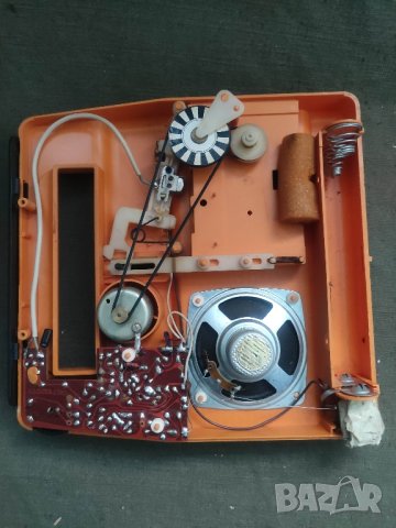 Продавам български касетофон Ресором Монтана НРБ, снимка 9 - Радиокасетофони, транзистори - 43911727