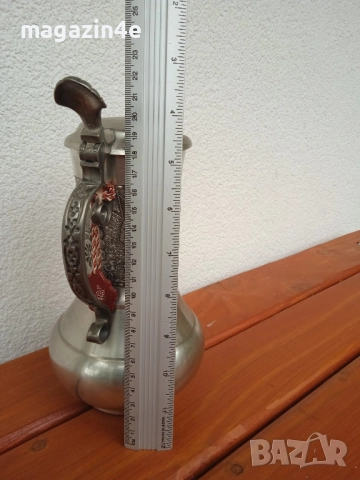 Ретро колекция, Ретро колекция, Кана от калай за вино, замък Schweinsberg Австрия,Родопис,, снимка 8 - Прибори за хранене, готвене и сервиране - 51850339