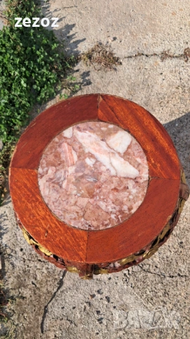 Махагонова масичка с мрамор, снимка 3 - Маси - 53185471