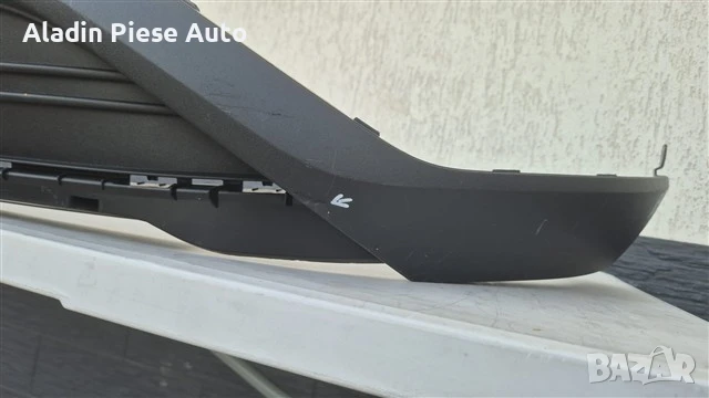 Долен спойлер за предна броня Ford Kuga Facelift година 2024 2025 код PV4B17B831A, PV4B-17B831-A , снимка 3 - Аксесоари и консумативи - 51308044
