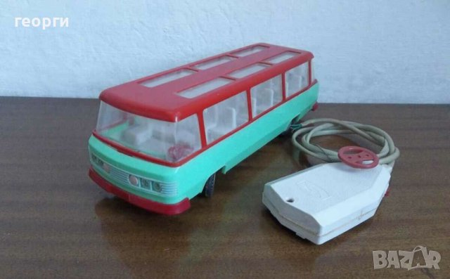 Автобус, снимка 1 - Антикварни и старинни предмети - 44130278