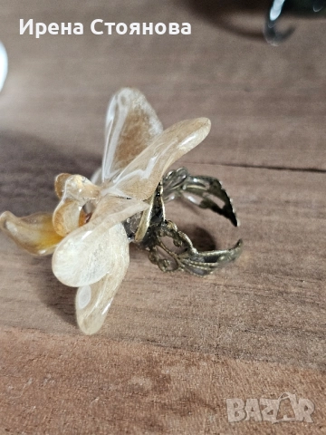 Регулируеми пръстенчета с естествен цвят на орхидея, лилиум и пауново перо , снимка 4 - Пръстени - 52387566