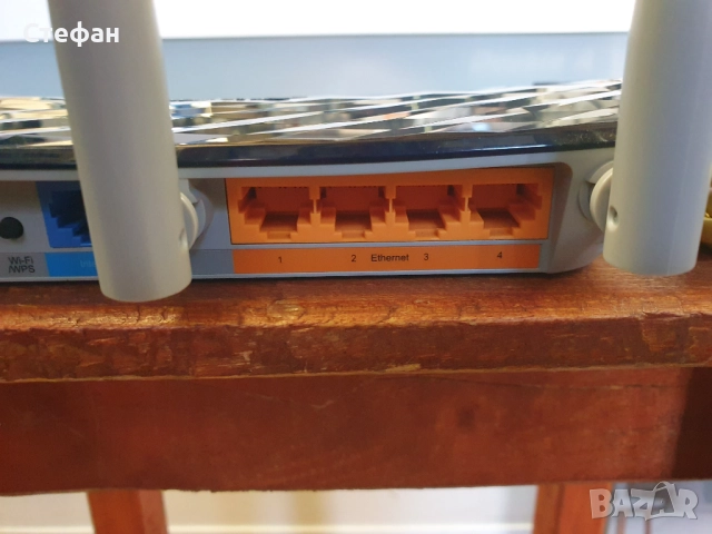 Рутер TP-Link Archer C20 В отлично техническо и визуално състояние., снимка 8 - Рутери - 51983407