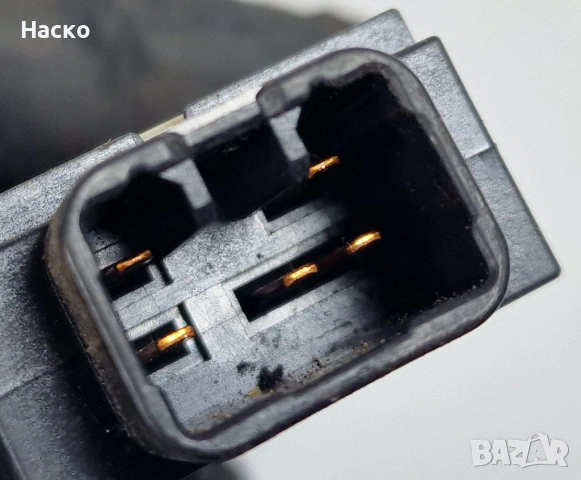 Копче Бутон Подгрев Задно Стъкло Toyota Avensis T22 Тойота Авенсис Т22 1997г-2003г, снимка 2 - Части - 53486923