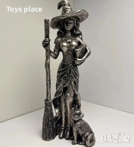 Нова фигура на баба Яга, вещица