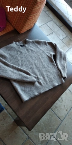Топъл вълнен пуловер, размер M, снимка 2 - Блузи с дълъг ръкав и пуловери - 53341345