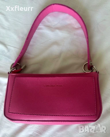 Дамска чанта Calvin Klein, снимка 2 - Чанти - 51147387