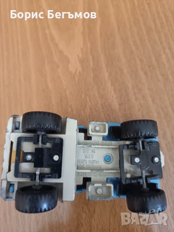 Метално камионче Мерцедес/Siku 1620 Mercedes Benz , снимка 7 - Колекции - 52910313