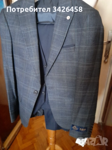 Мъжки костюм Нов