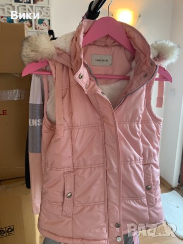 Дамски пухен елек, снимка 2 - Елеци - 39569817