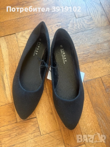 Нови черни обувки 
