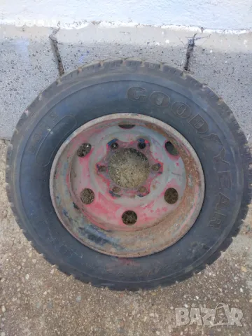 Джанта с гума за камион