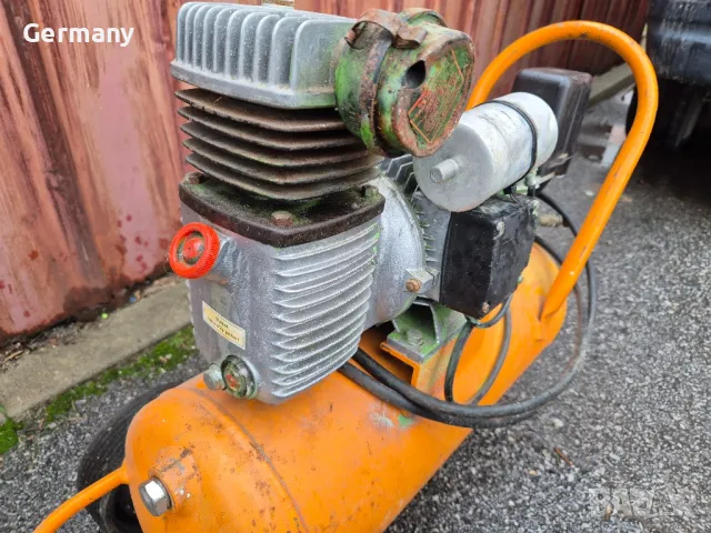 немски компресор kaeser 18л.