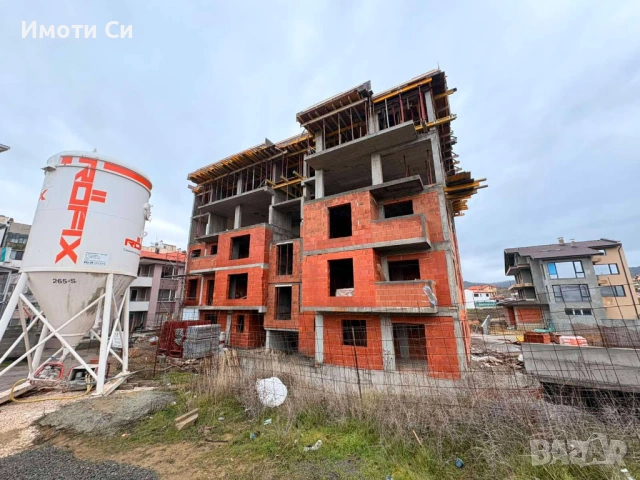 Тристаен апартамент, снимка 2 - Апартаменти - 52153964