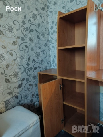 Трикрилен гардероб 150х200 см., цвят медна елша с крем, снимка 14 - Гардероби - 52857763