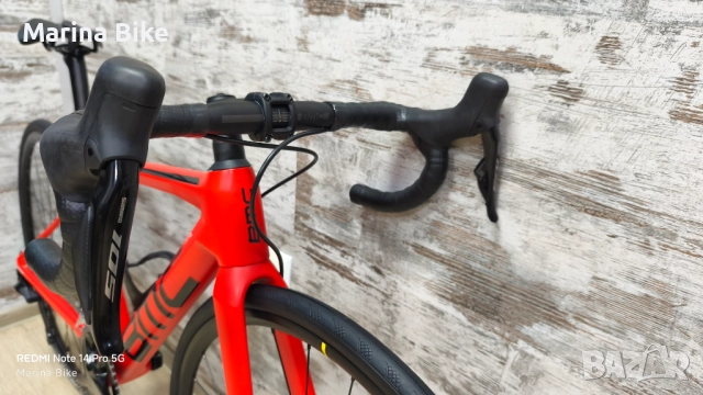 Карбонов шосеен велосипед BMC Teammachine SLR Five Disc 105 Di2 Mavic | 47, снимка 8 - Велосипеди - 52546813