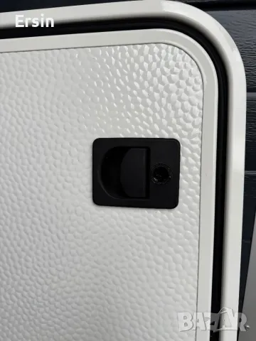 Оригинална багажна врата за Каравана Fendt (На средната част се слага лайсна) Цена 650.00 лева, снимка 4 - Къмпинг мебели - 48450313