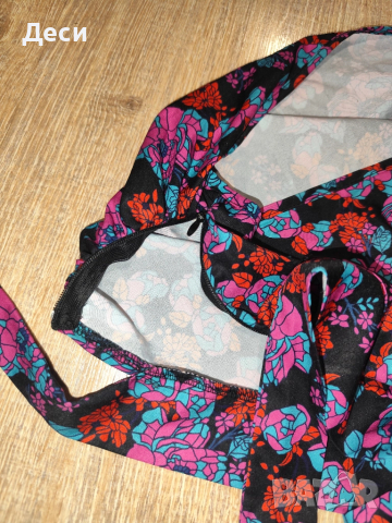 къс топ на Shein , снимка 4 - Корсети, бюстиета, топове - 51860032