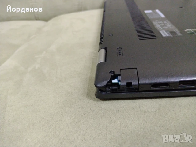 Lenovo Yoga 15.6'' Led Touch /i7-7500U/8gb.ram./120gb.ssd/Radeon R7 360, снимка 15 - Лаптопи за работа - 50594667